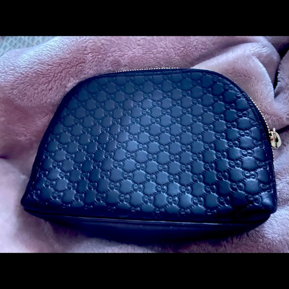 Gucci Cosmetic Bag - Picture 1 of 2
